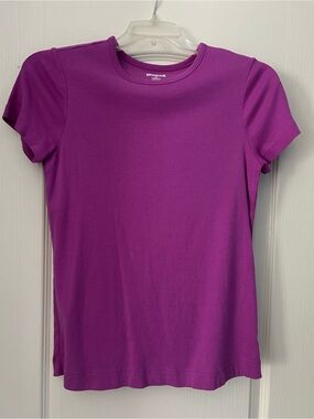 Duluth Trading Co long tail tshirt, magenta, M